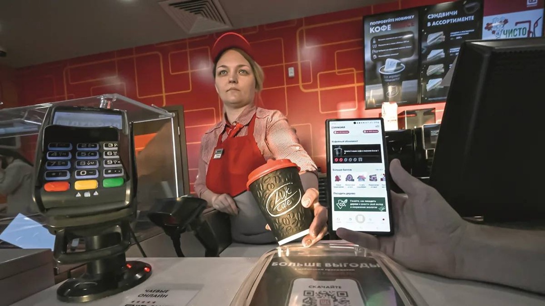 Посади лес, не покидая АЗС Природоохранная стратегия ЛУКОЙЛа соответствует теме Международного дня биоразнообразия в году — «Гармония с природой и устойчивое…