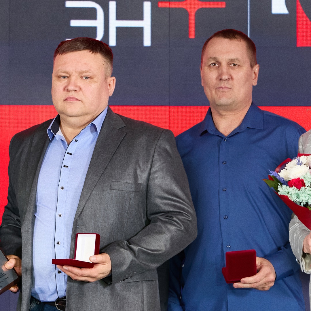 Сегодня у нас особый повод для гордости. Мы поздравляем коллег, которые отмечены персональной наградой — «Гордость РУСАЛа»