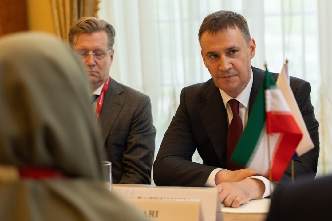 Дмитрий Патрушев высадил дерево в рамках акции «Сад памяти», а также провел ряд международных встреч