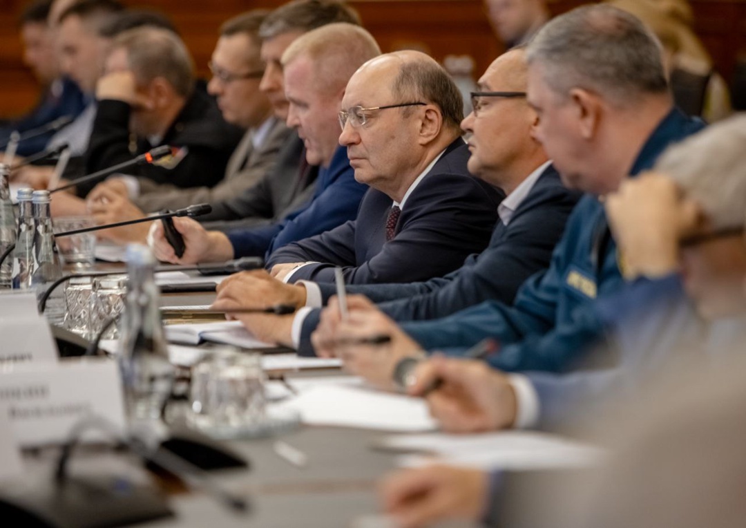 В Керченском проливе завершены геологические изыскания в районе затонувших танкеров