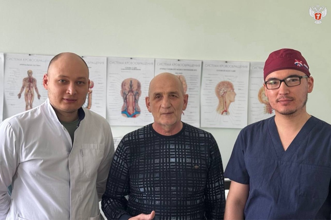 Специалисты из Свердловской области спасли мужчину после инсульта