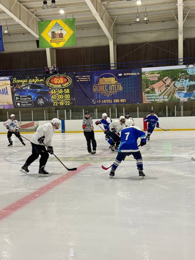 Вчера в Старом Осколе состоялся яркий и захватывающий товарищеский хоккейный матч между сборными командами сельскохозяйственного и сахарного бизнес-направлений…