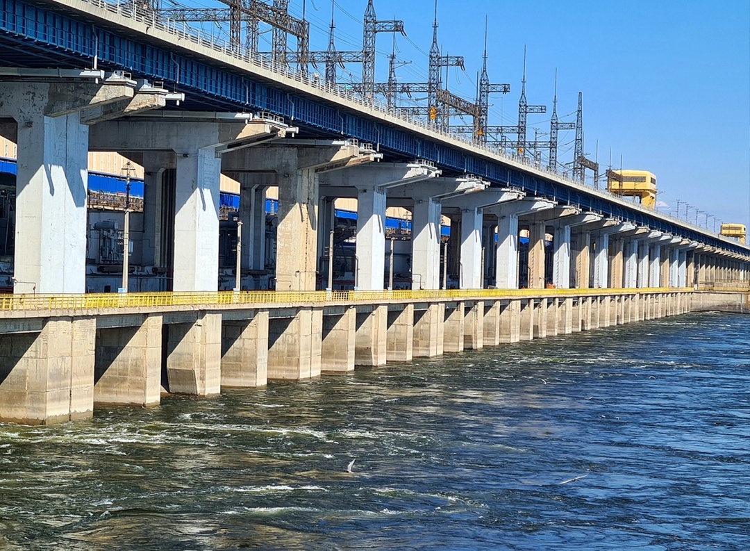 Специальный весенний попуск воды через Волжскую ГЭС близится к завершению