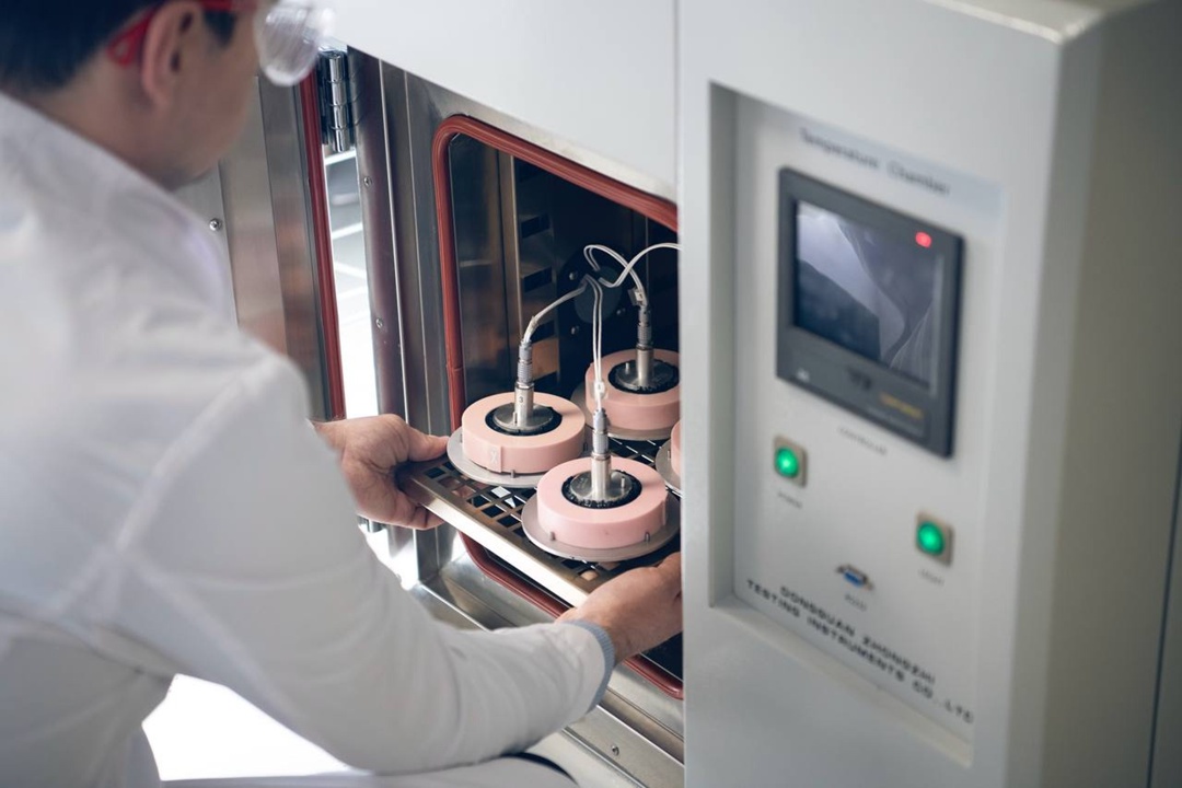 Нахимичили на рекорд До рекордных тонн в сутки увеличил ЛУКОЙЛ выпуск акрилонитрила — важнейшего продукта для малотоннажной химии и углепластиков, используемых…