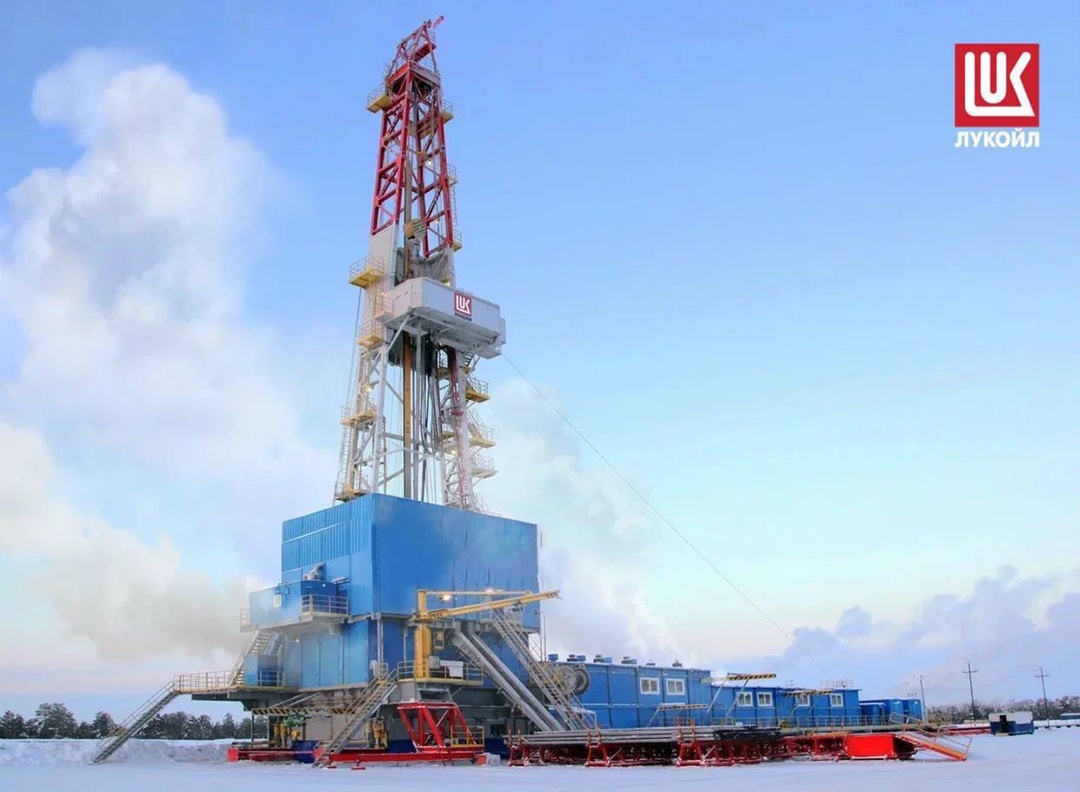 Пласт рекордов ЛУКОЙЛ совершил прорыв в разработке низкопроницаемых коллекторов в Западной Сибири: впервые выполнен -стадийный гидроразрыв пласта с закачкой…