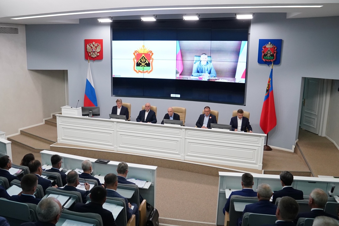 Антон Силуанов и Сергей Цивилев в Кемеровской области обсудили ситуацию в угольной отрасли