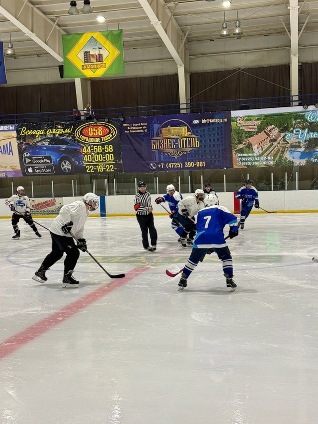 В минувший четверг на льду «Аркады» в Старом Осколе разыгралась настоящая спортивная драма