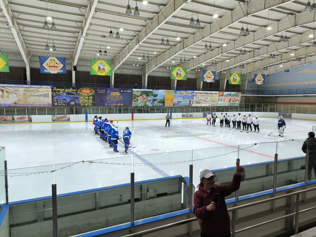 В минувший четверг на льду «Аркады» в Старом Осколе разыгралась настоящая спортивная драма