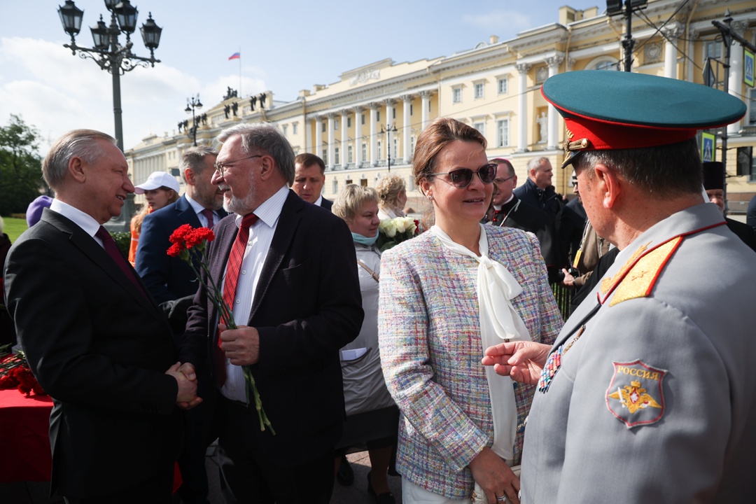 Председатель Совета Федерации Валентина Матвиенко приняла участие в торжественных мероприятиях в честь 322-летия Санкт-Петербурга