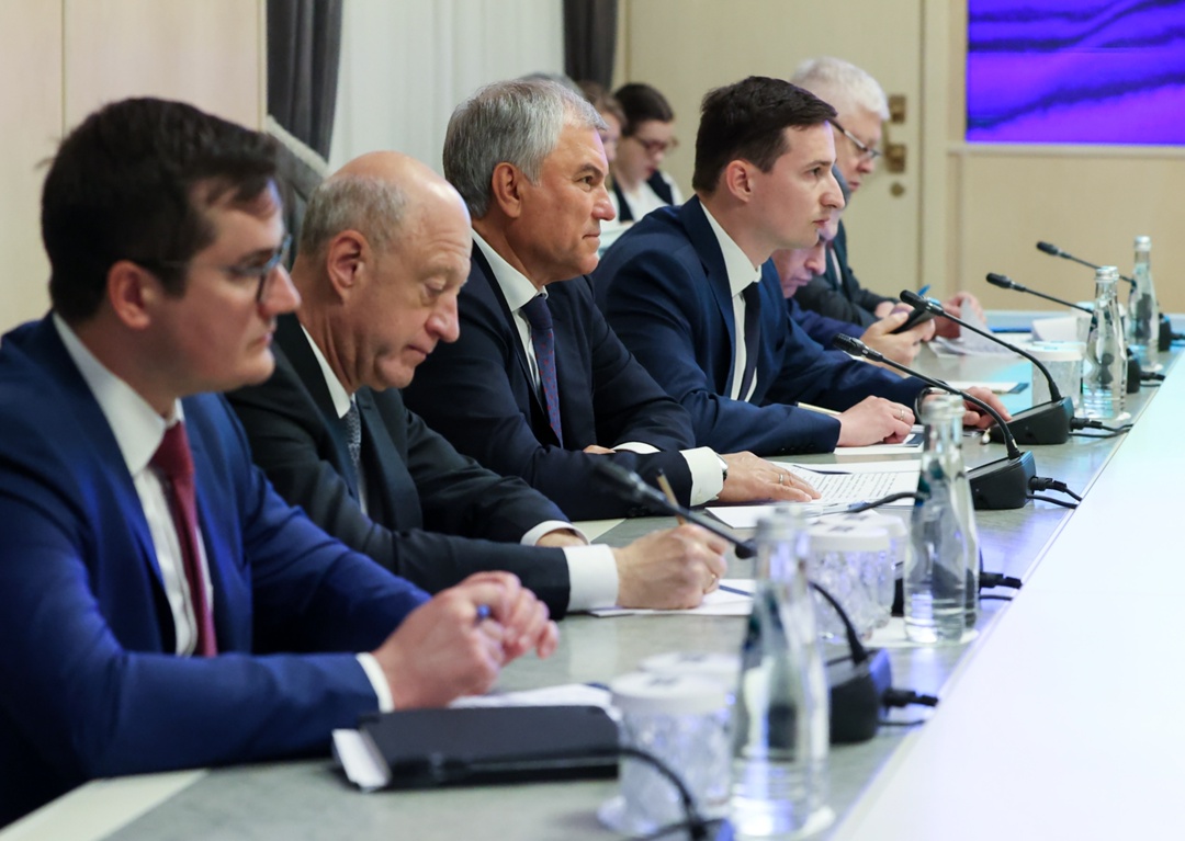 Председатель Государственной Думы Вячеслав Володин встретился с Председателем Руководящего президентского совета Йеменской Республики Рашадом Мухаммедом…