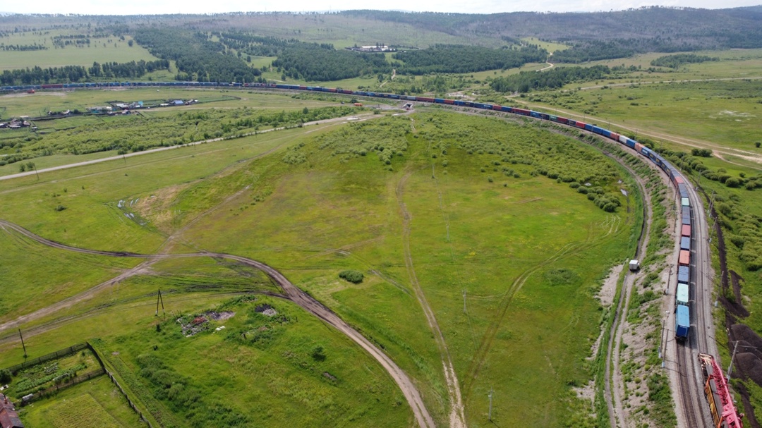 Алексей Оверчук: Развивать экономику вместе с евразийскими партнерами выгоднее, чем поодиночке
