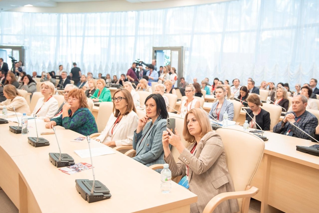 Глава Минобрнауки Валерий Фальков на форуме «Россия и мир: тренды здорового долголетия» провел сессию, посвященную роли академической медицины в разработке и…