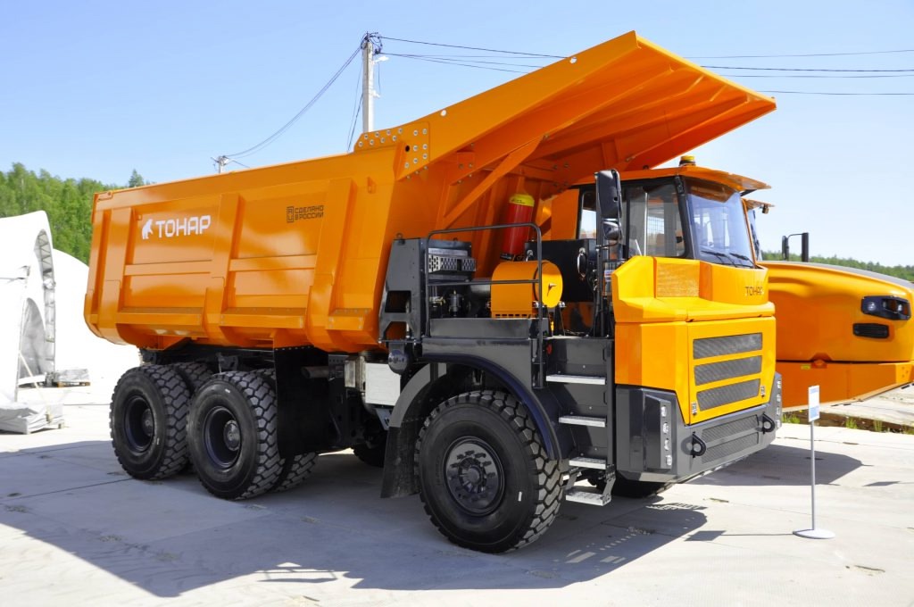 "Зверь на 55 тонн" сделан из нашей стали! А вы бы рискнули прокатиться?