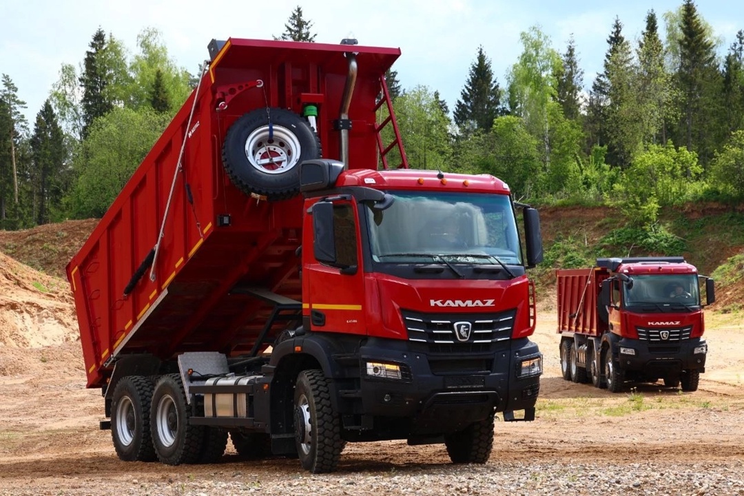 В Орешкинском карьере показали новейшее поколение КАМАЗов — ваша очередь любоваться