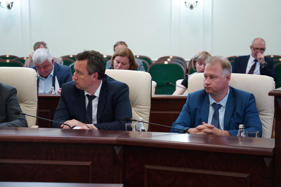 В Ростехнадзоре прошло оперативное совещание под председательством Руководителя Службы Александра Трембицкого