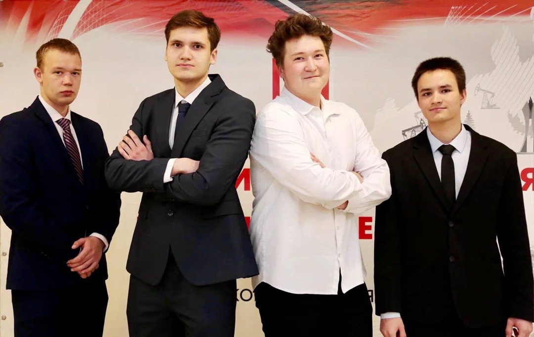 Заработали! Денежные премии и стипендии от ЛУКОЙЛа получили школьника и студента-отличника профильных колледжей в городах деятельности Компании в Западной…