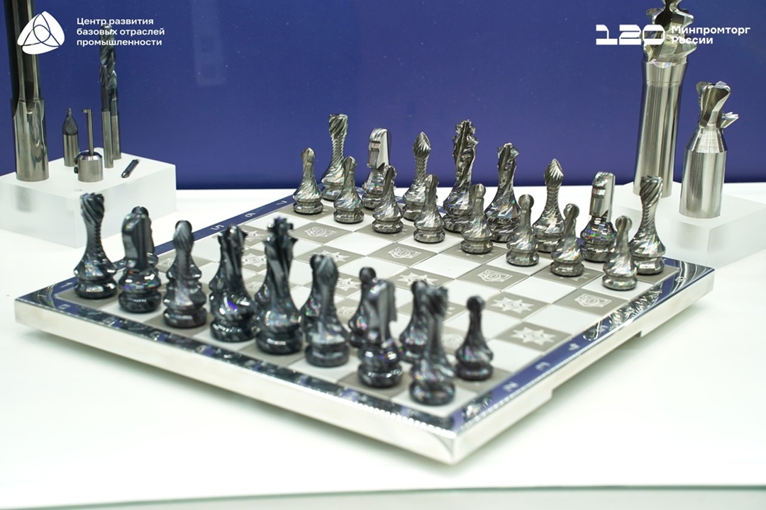 Школьники и студенты погрузились в мир будущего на выставке «Металлообработка-2025»