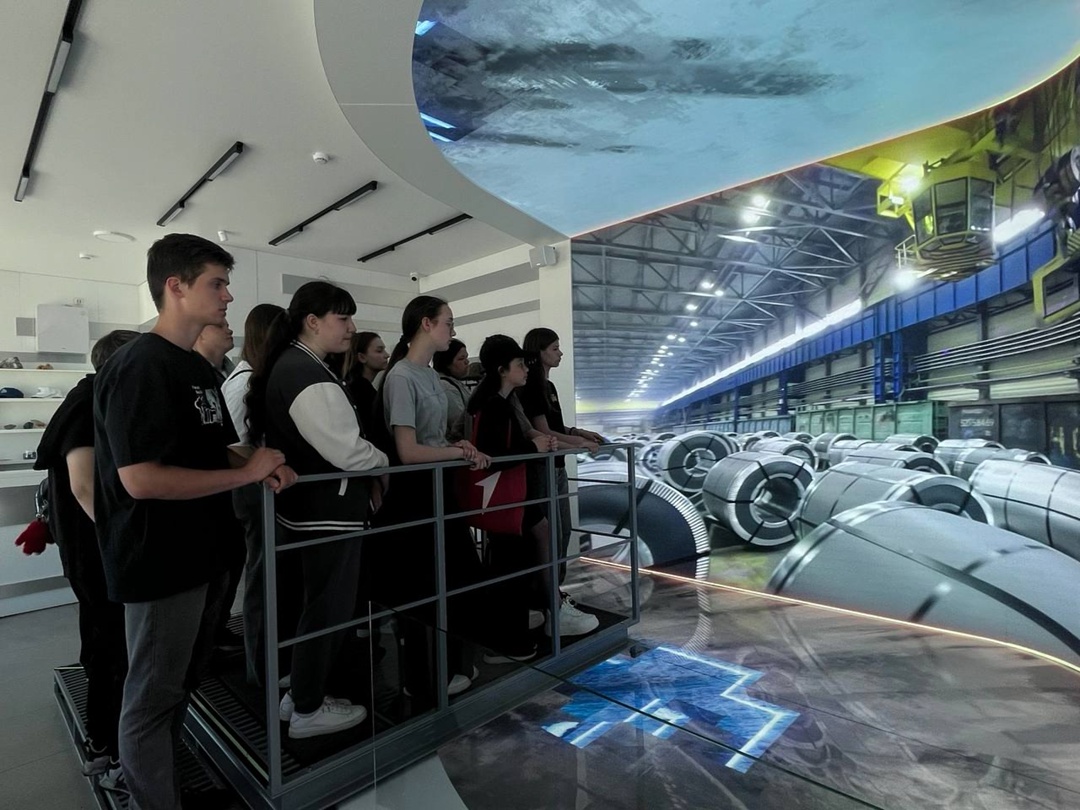 Первые в Промышленности: Школьники Верхнеуральского района - в гостях у ММК