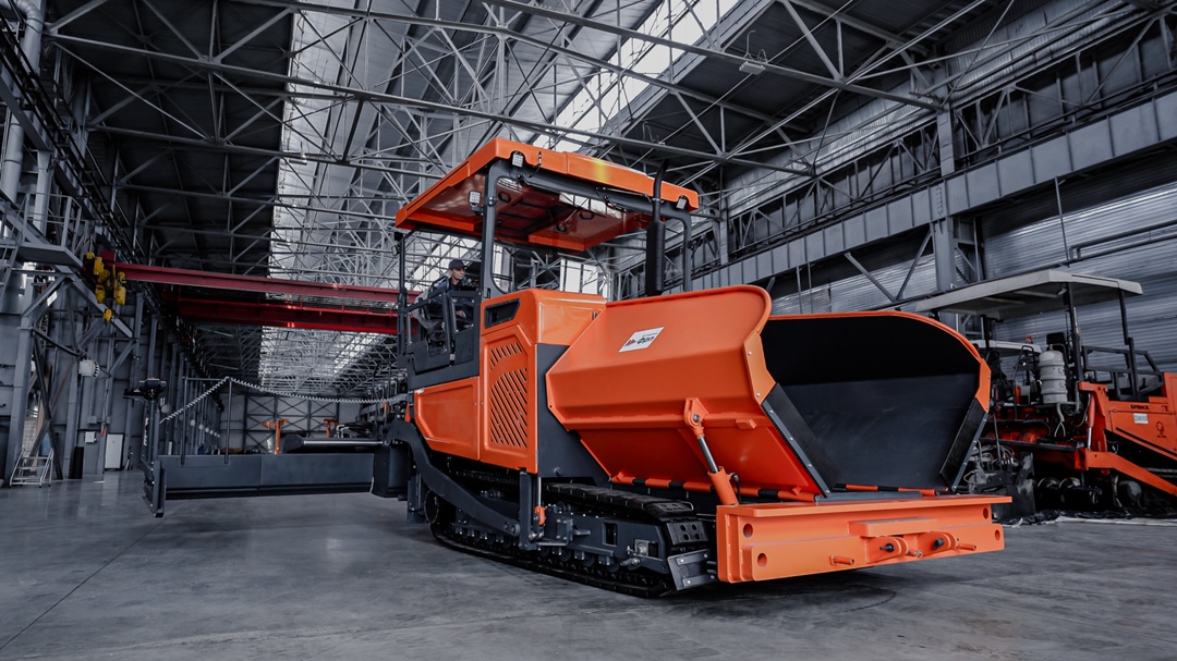 Застелим дороги «Десной» Когда-то по реке Десне ходили ладьи древних славян, соединяя города и народы