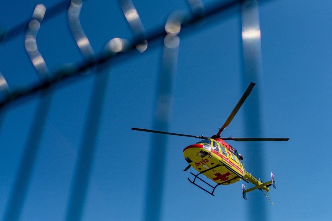 Красота, которая спасает мир Вертолеты Ансат Санитарной авиации Ростеха несут службу в различных регионах России, в том числе в приграничных точках