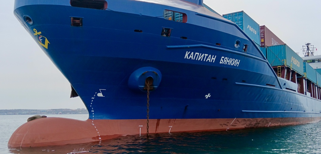 На носу лето/июнь/выходные/сивуч. Выберите подходящий вариант