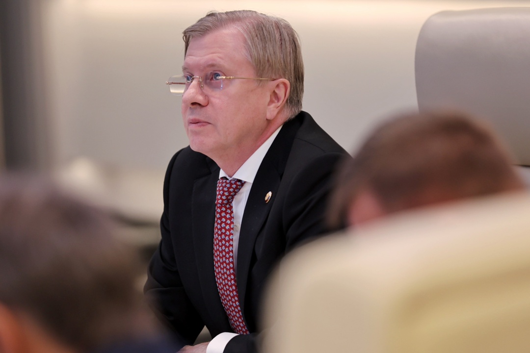 Виталий Савельев провел заседание правительственной комиссии для координации работ по ликвидации последствий чрезвычайной ситуации, вызванной крушением…