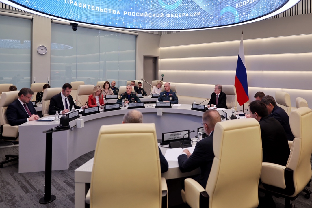 Виталий Савельев провел заседание правительственной комиссии для координации работ по ликвидации последствий чрезвычайной ситуации, вызванной крушением…