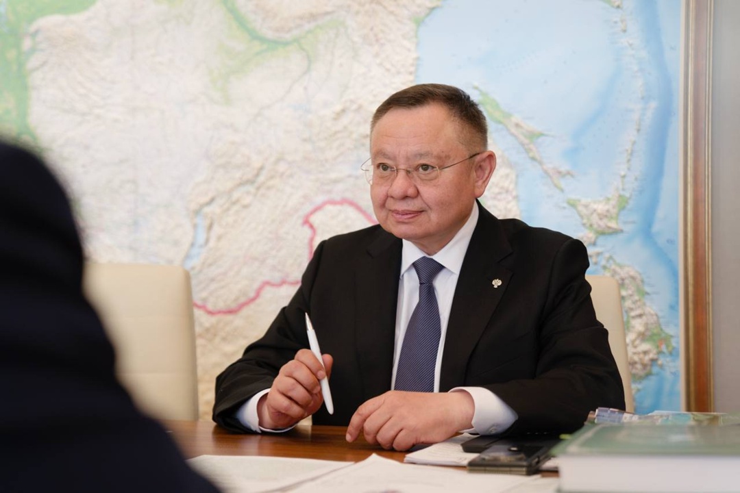 Министр строительства и ЖКХ РФ Ирек Файзуллин провел рабочую встречу с Главой Донецкой Народной Республики Денисом Пушилиным