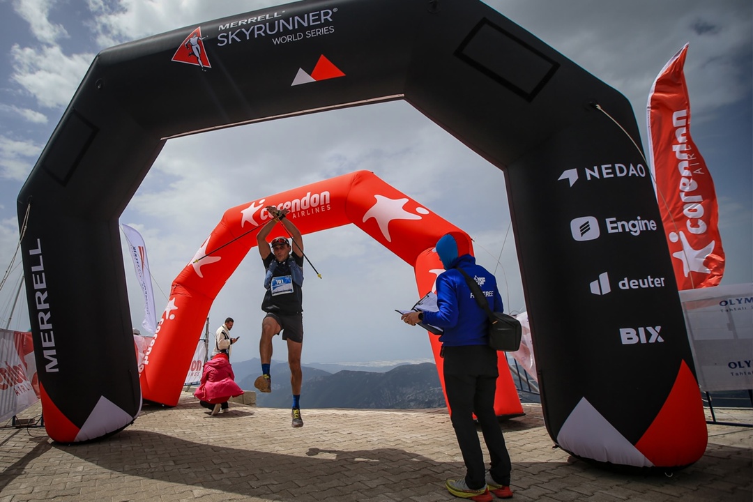 Бегом на вершину! Наш коллега Виктор Суханов, электрослесарь подземный шахты «Распадская», принял участие в мировой серии скайраннинга «Бег в небо» в Турции