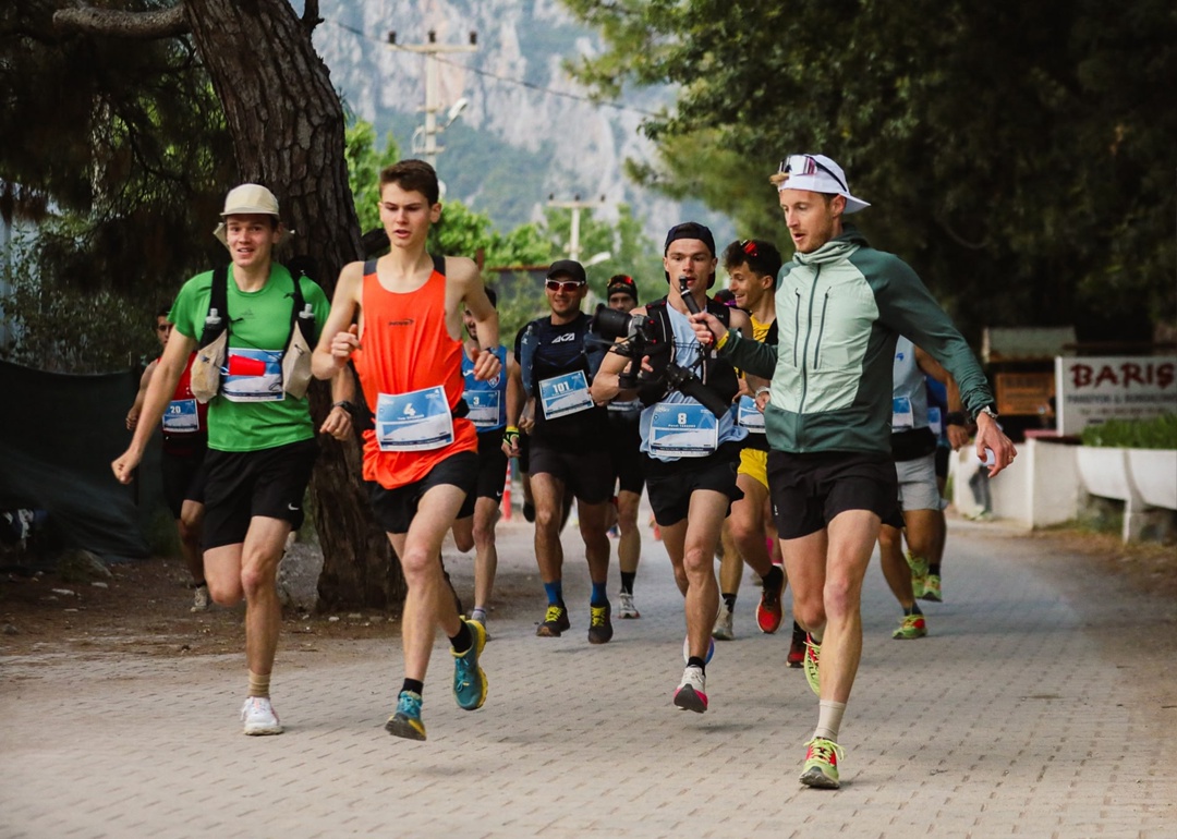 Бегом на вершину! Наш коллега Виктор Суханов, электрослесарь подземный шахты «Распадская», принял участие в мировой серии скайраннинга «Бег в небо» в Турции