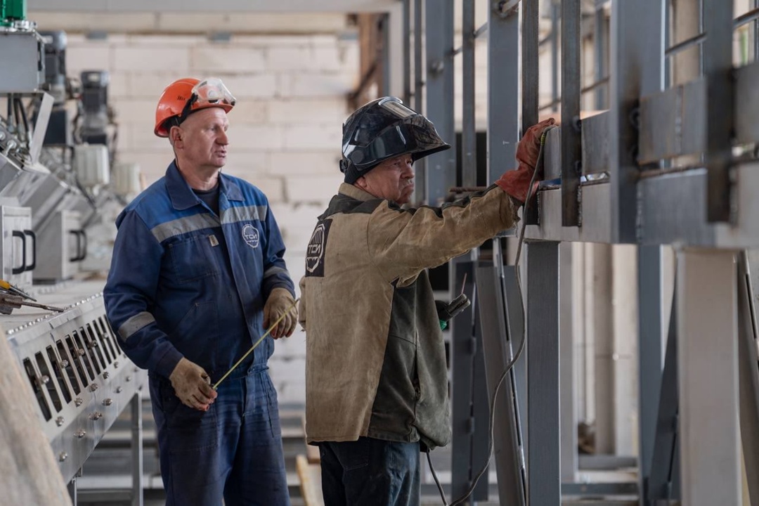 Глава Минстроя России Ирек Файзуллин прибыл в Севастополь с рабочим визитом и посетил знаковые объекты региона