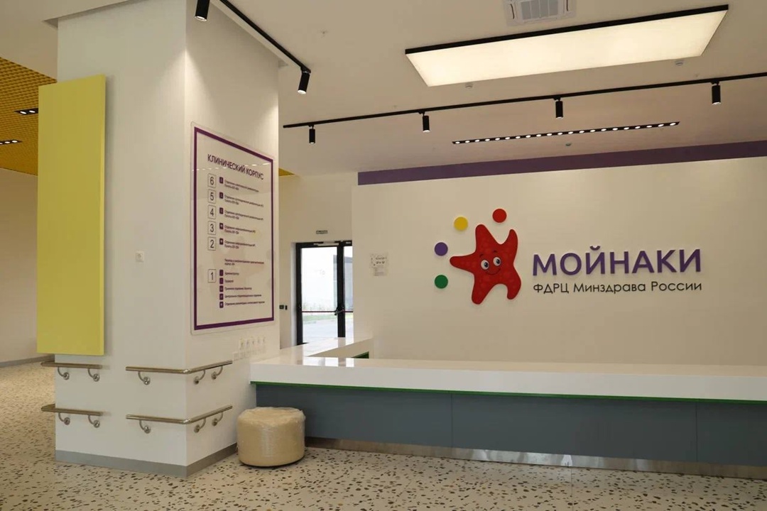 В рамках рабочей поездки в Республику Крым Глава Минстроя России Ирек Файзуллин оценил ход строительства социальной инфраструктуры