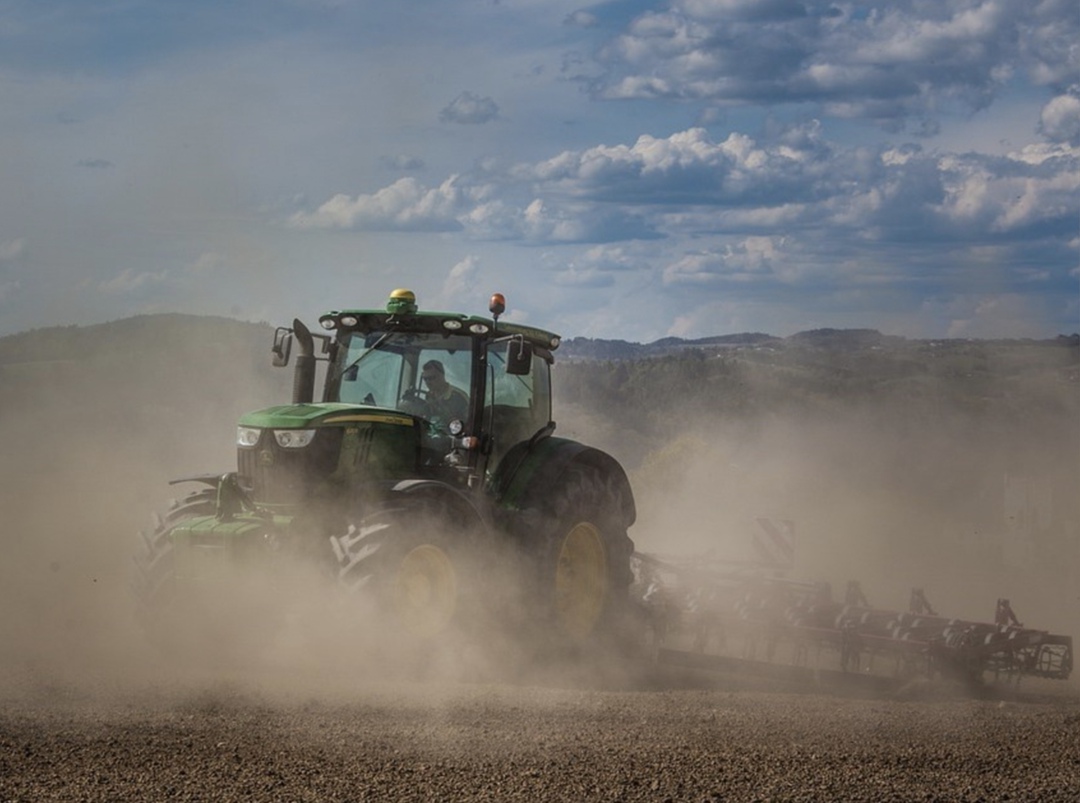 Самое интересное за май В мае Минсельхоз оценил потенциал роста сельхозпроизводства, фермеры попросили решить вопрос обеспечения их сельхозтехникой, торговым…