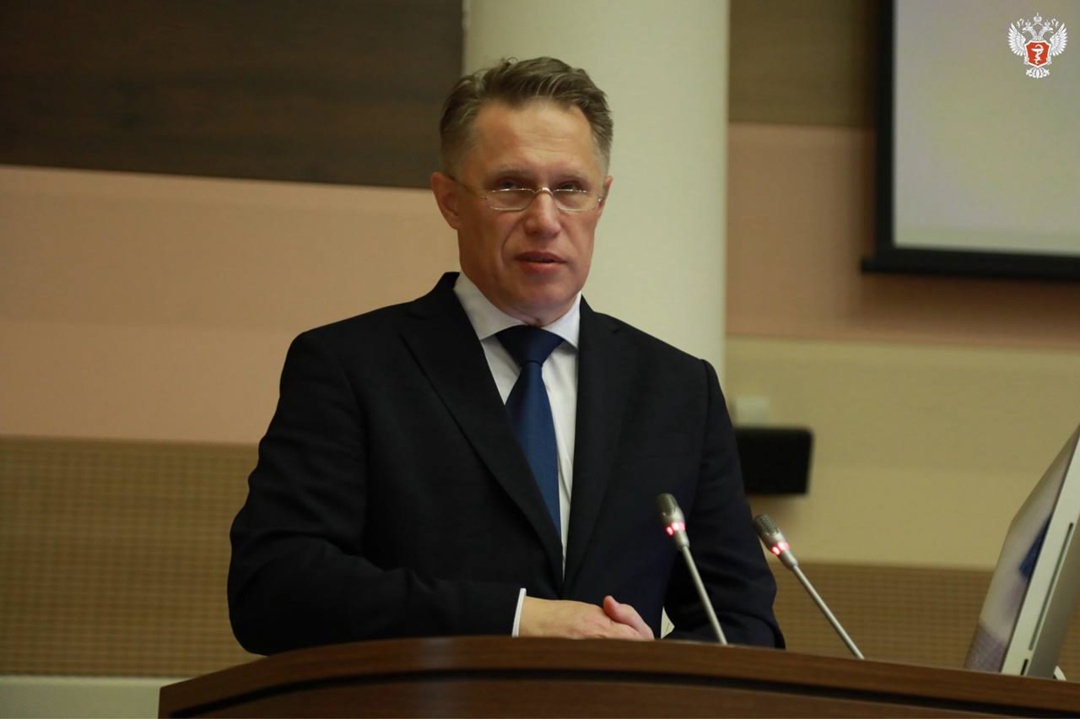 Михаил Мурашко: Детский смех вдохновляет врачей спасать жизни