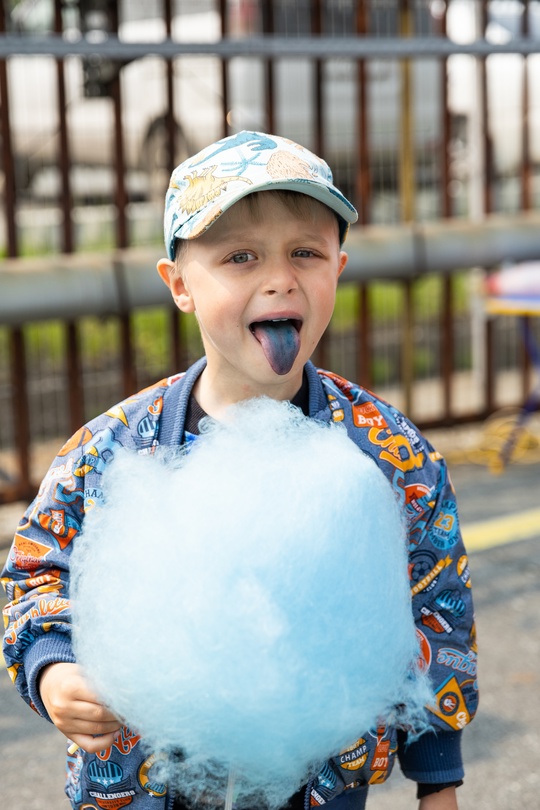 Корабли, джипы, лошади и не только — большой праздник для детей