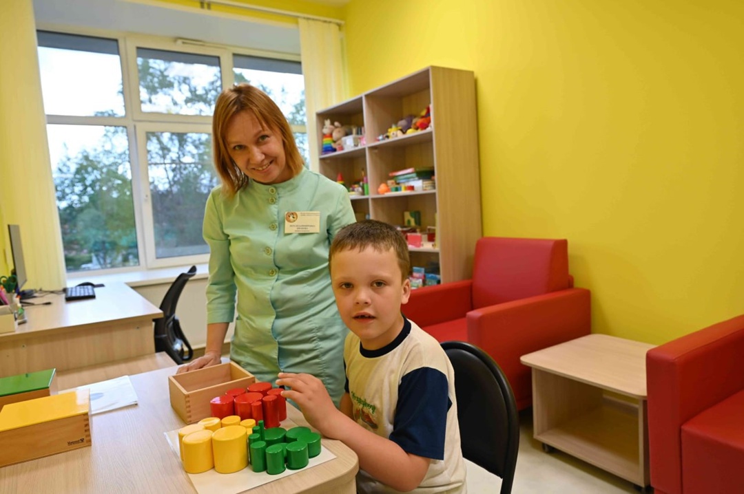 По поручению Михаила Мишустина проведена реконструкция филиала реабилитационного центра для детей и подростков с ограниченными возможностями «Адели» в Глазове