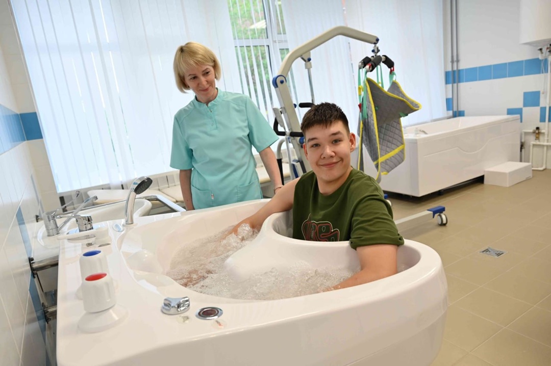 По поручению Михаила Мишустина проведена реконструкция филиала реабилитационного центра для детей и подростков с ограниченными возможностями «Адели» в Глазове