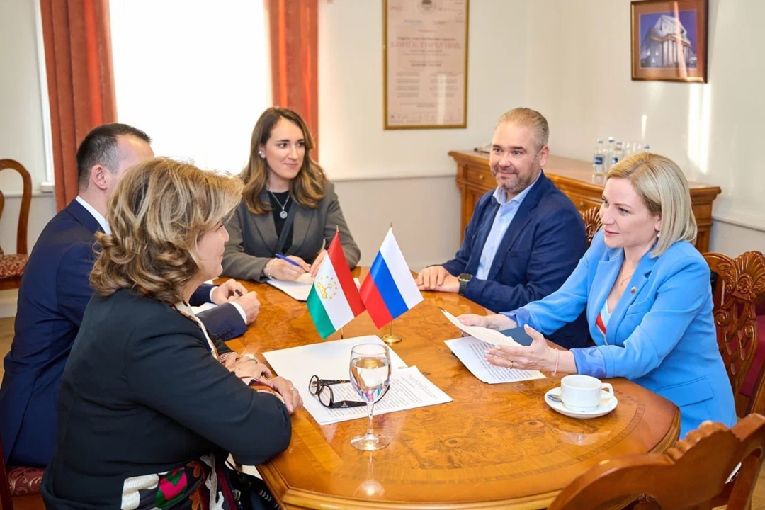 Ольга Любимова и Матлубахон Сатториен обсудили культурное взаимодействие России и Таджикистана