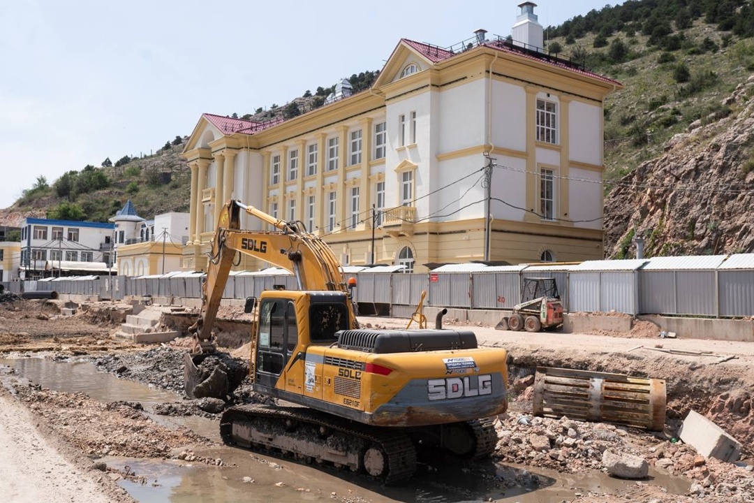 В ходе рабочего визита в Севастополь Глава Минстроя России Ирек Файзуллин ознакомился с развитием системы берегоукрепления и реконструкции набережных в…