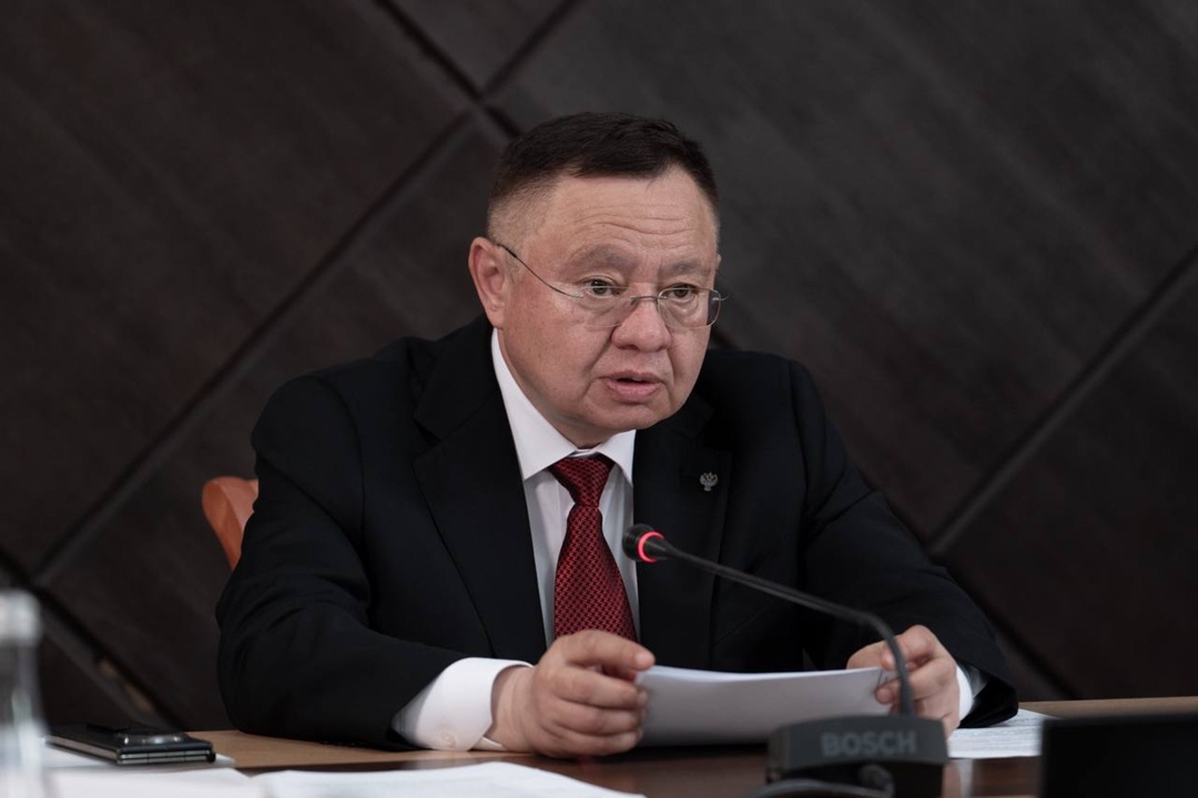 Глава Минстроя России Ирек Файзуллин совместно с Губернатором Севастополя Михаилом Развожаевым провел совещание по вопросам социально-экономического развития…