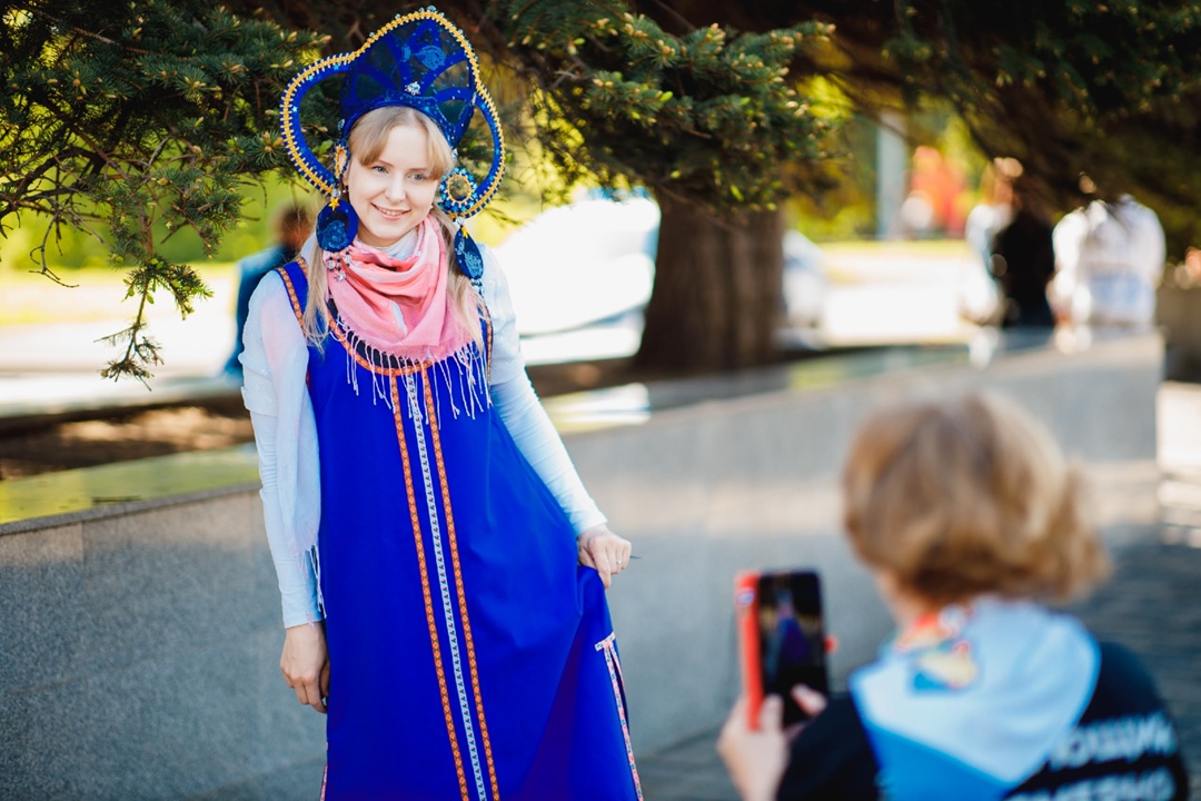 Воздушные шары, карусели и море детского смеха!