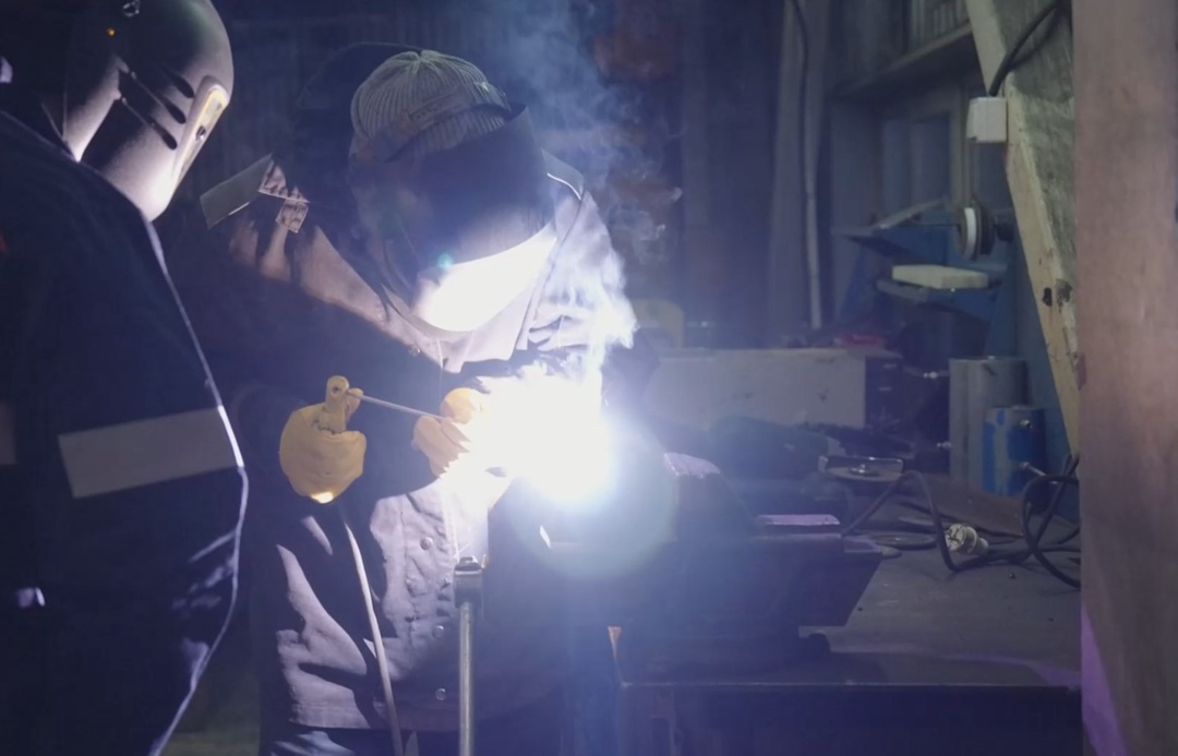 В Центре профессионального развития «НОВАТЭК» на Юрхаровском месторождении прошло плановое обучение по программам «Сварочное производство», «Обслуживание…