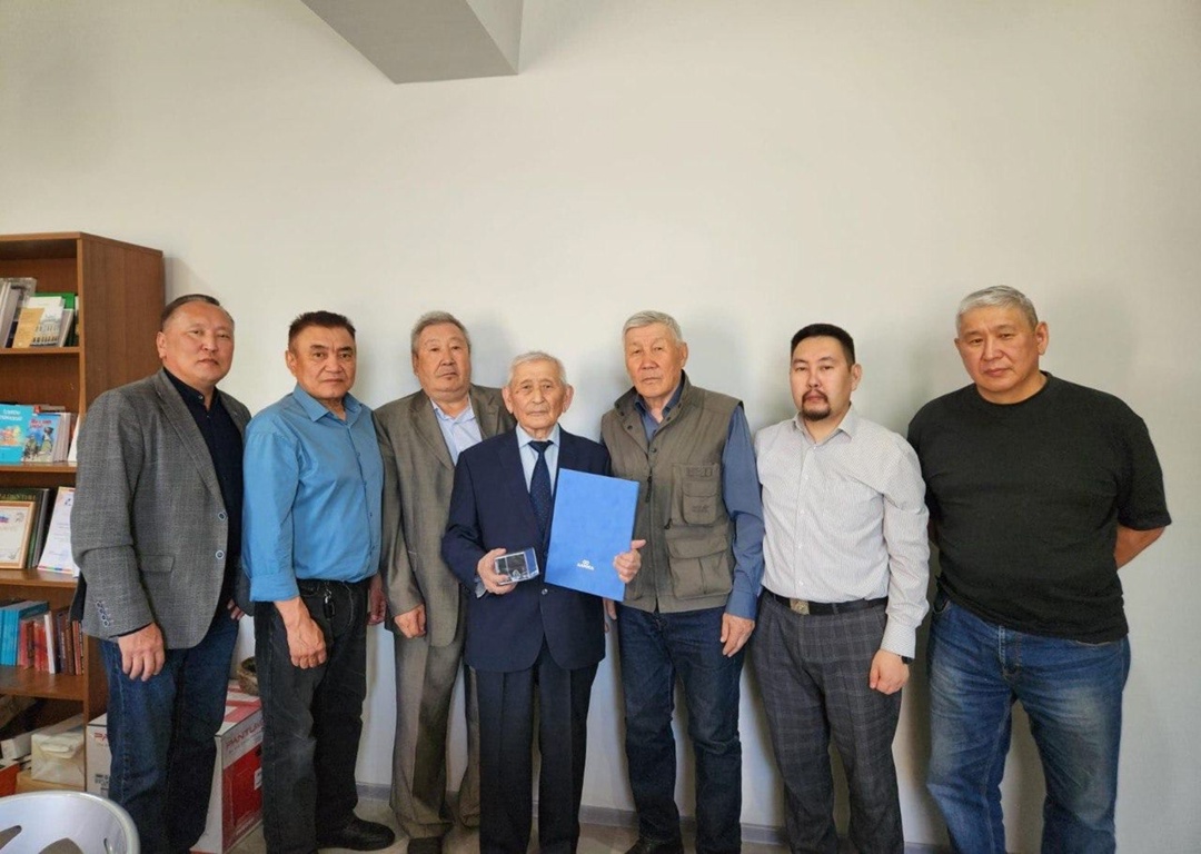 В Якутии именем писателя и геолога Василия Егорова-Тумарча назвали алмаз, добытый в декабре 2024 года из трубки «Юбилейная»