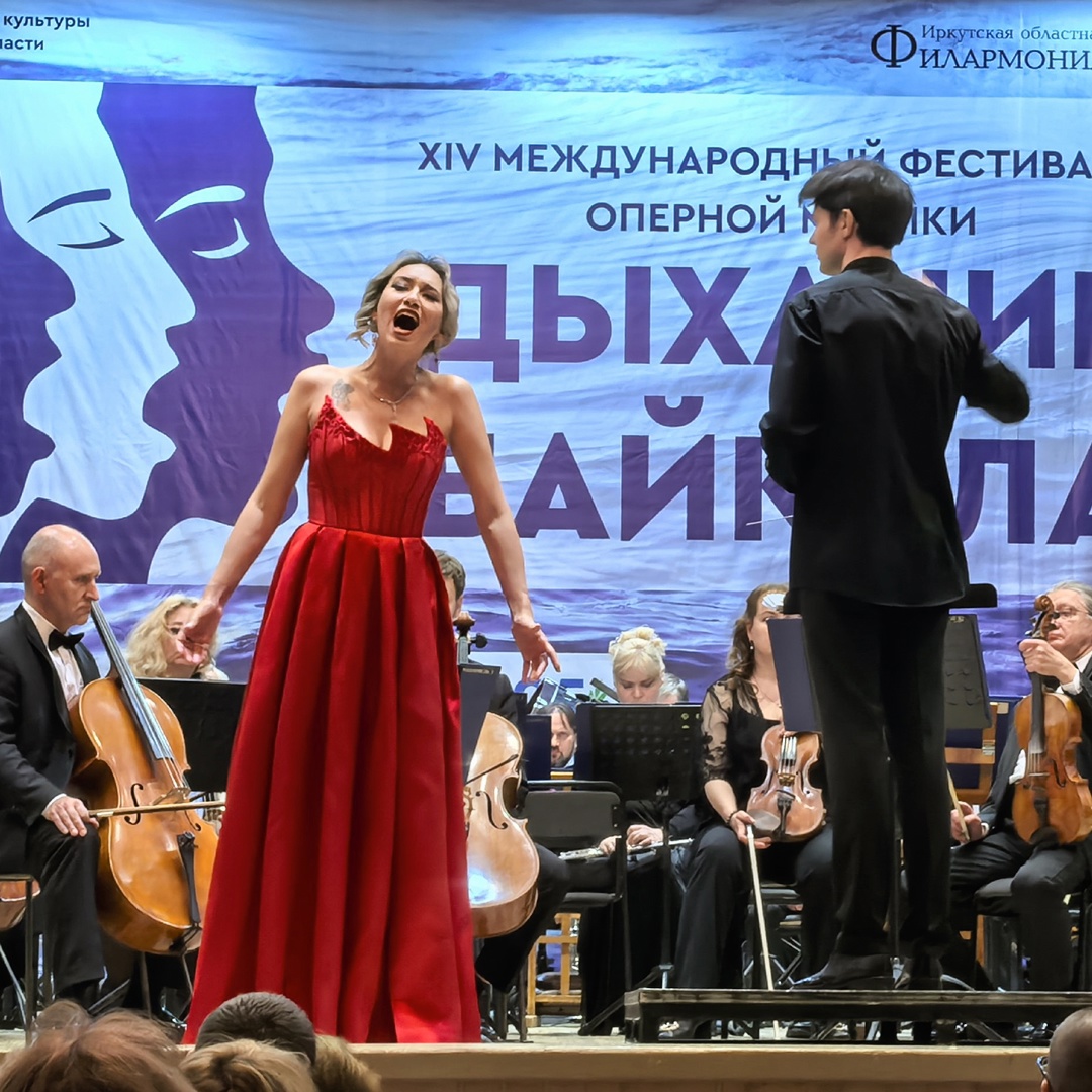 Если зрителям понравилась опера, они выражают свое восхищение возгласами «браво». Интересно, что на родине жанра — в Италии — «браво» подходит только для…