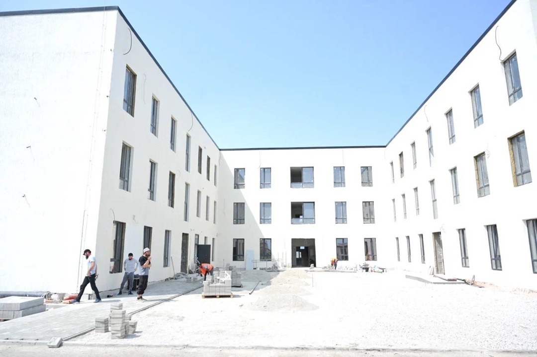 Министр строительства и ЖКХ РФ Ирек Файзуллин совместно с Главой Херсонской области Владимиром Сальдо проверил ход строительства филиала арт-кластера «Таврида»