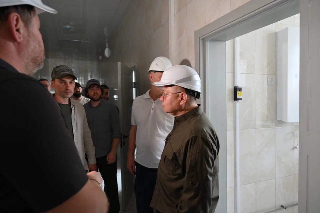 Министр строительства и ЖКХ РФ Ирек Файзуллин совместно с Главой Херсонской области Владимиром Сальдо проверил ход строительства филиала арт-кластера «Таврида»