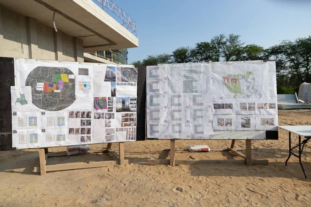 В ходе рабочего визита в Запорожскую область Глава Минстроя России Ирек Файзуллин осмотрел строительство объектов здравоохранения