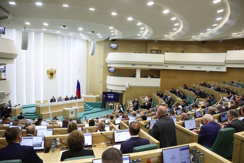 Совет Федерации одобрил закон, закрепляющий единое требование к предоставлению отчета организациями, занимающимися деятельностью по управлению МКД