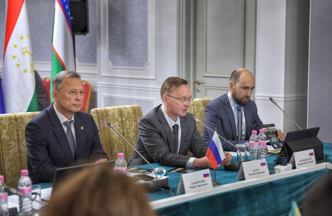 Подводим итоги обмена информацией между налоговыми службами стран СНГ на заседании рабочей группы в Казани