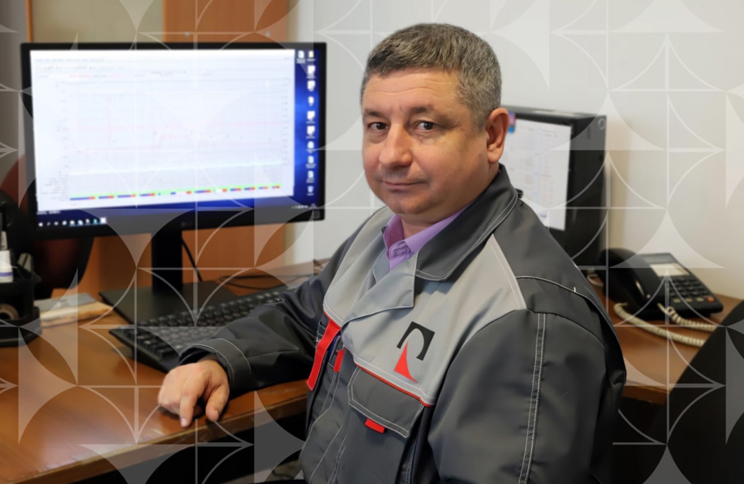 Андрей Мамышев в юности хотел стать летчиком-испытателем. Целеустремленно шел к мечте: хорошо учился в школе, занимался спортом